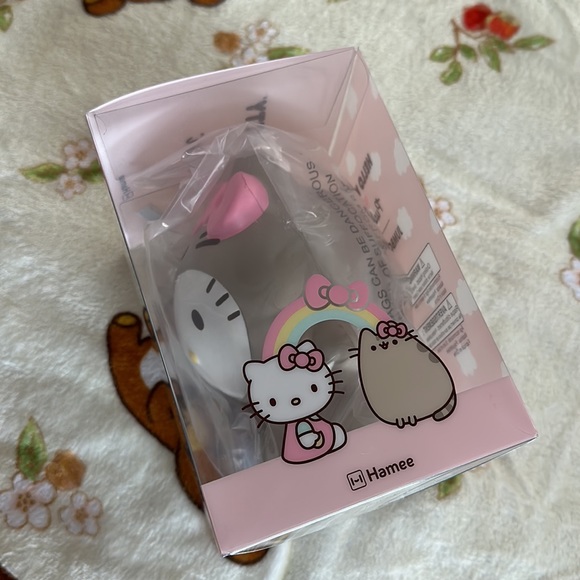 HELLO KITTY X PUSHEEN JUMBO SCENTED SQUISHY NIB - Picture 7 of 9